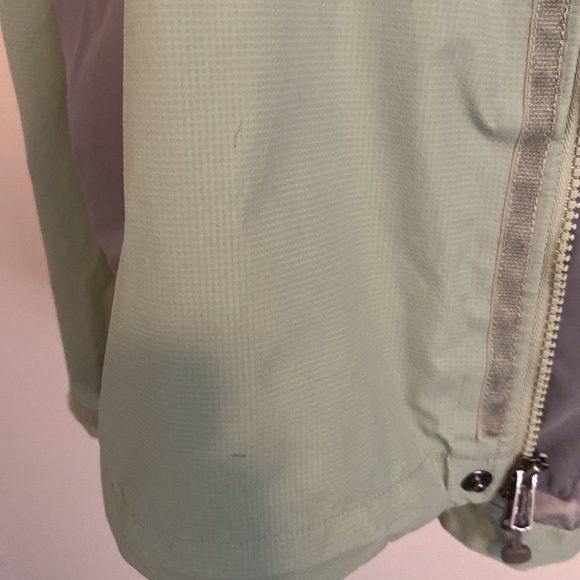 North Face Hyvent Green & Gray Jacket, Size Medium - Picture 10 of 10